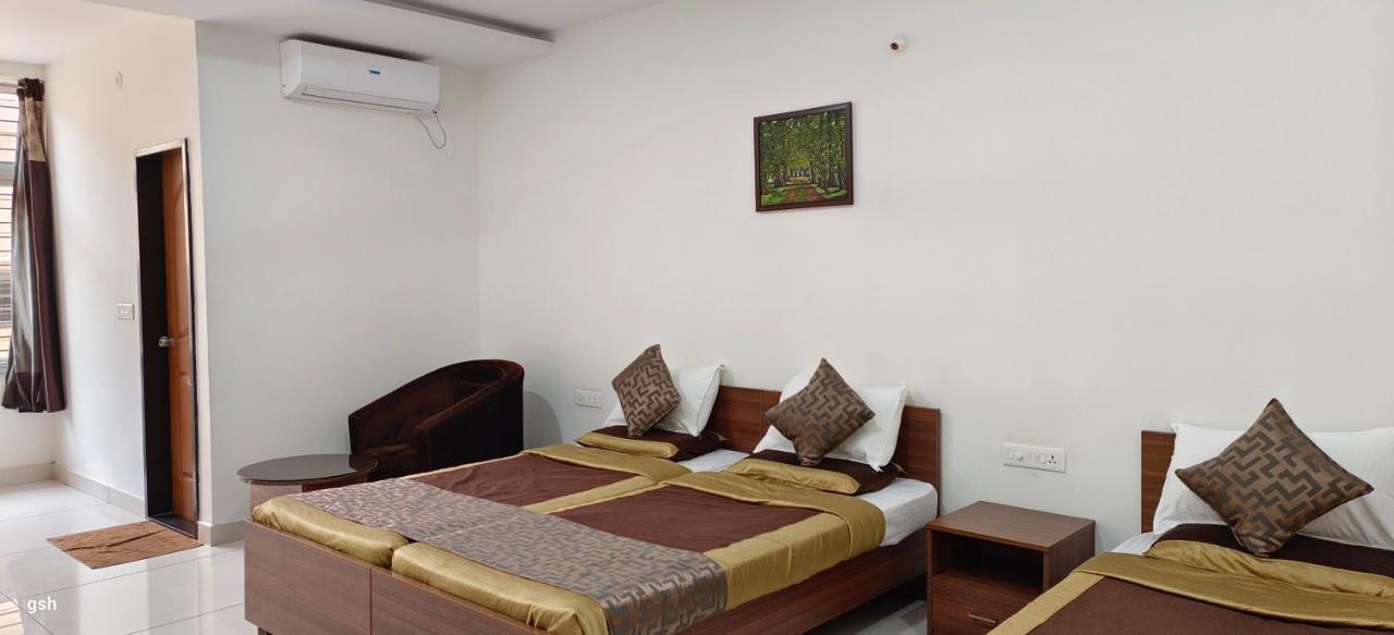 Sugamya Corner Guesthouse マイソール エクステリア 写真